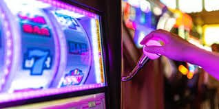 Antarmuka permainan Relax Gaming di puasbet dengan opsi pembayaran DANA dan OVO